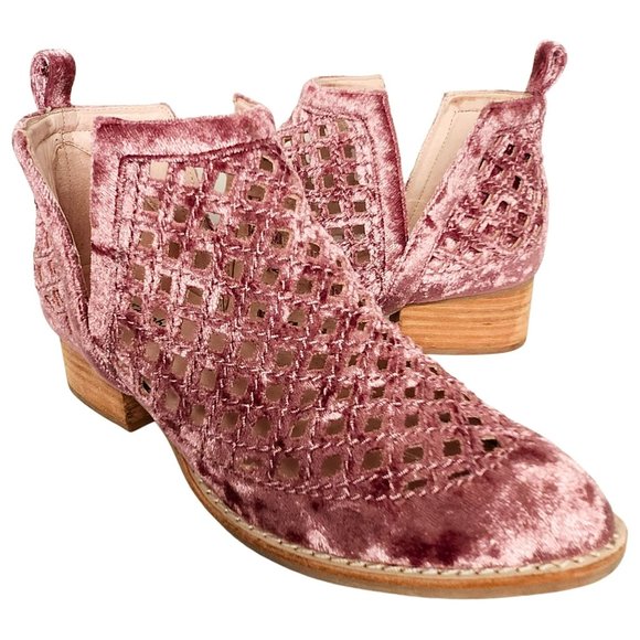 Jeffrey Campbell Shoes - Jeffrey Campbell Taggart Women's Ankle Booties Pink Crushed Velvet Size 6